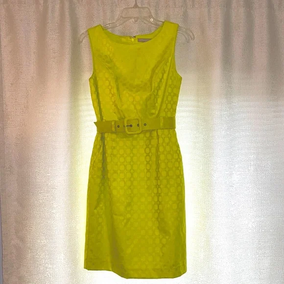 green emerald velvet dress Banana Republic Men's Light Green Dress Shirt | Size L main image 0